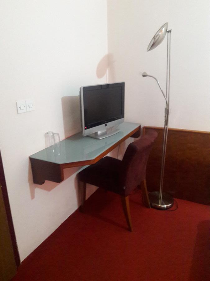 Zivinice Jet Star Motel מראה חיצוני תמונה