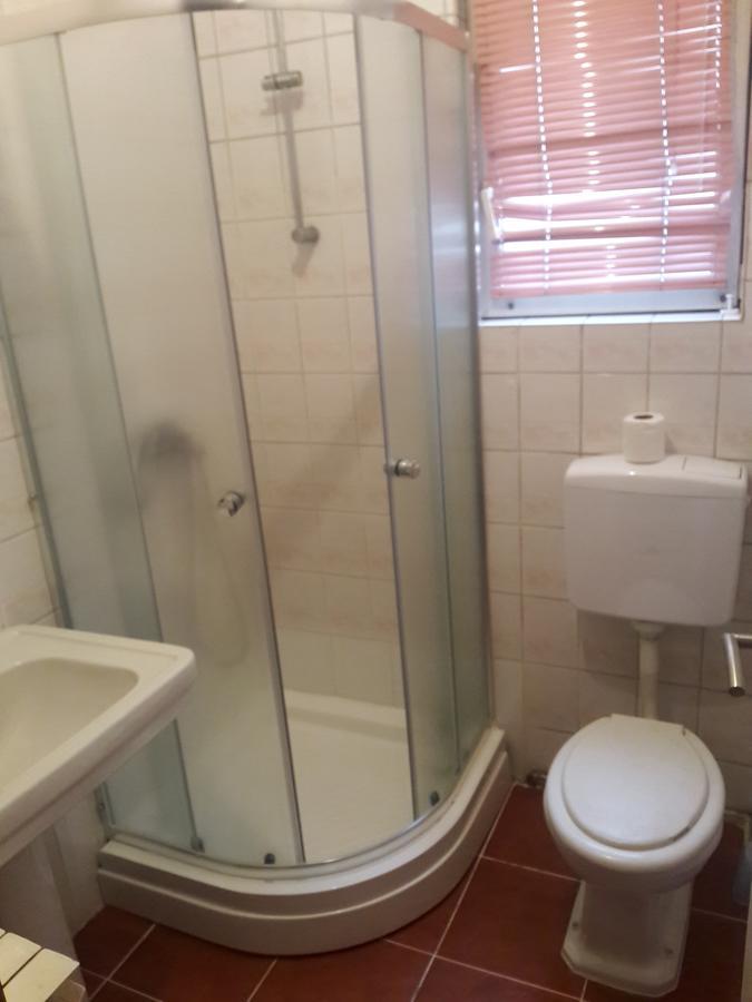 Zivinice Jet Star Motel מראה חיצוני תמונה