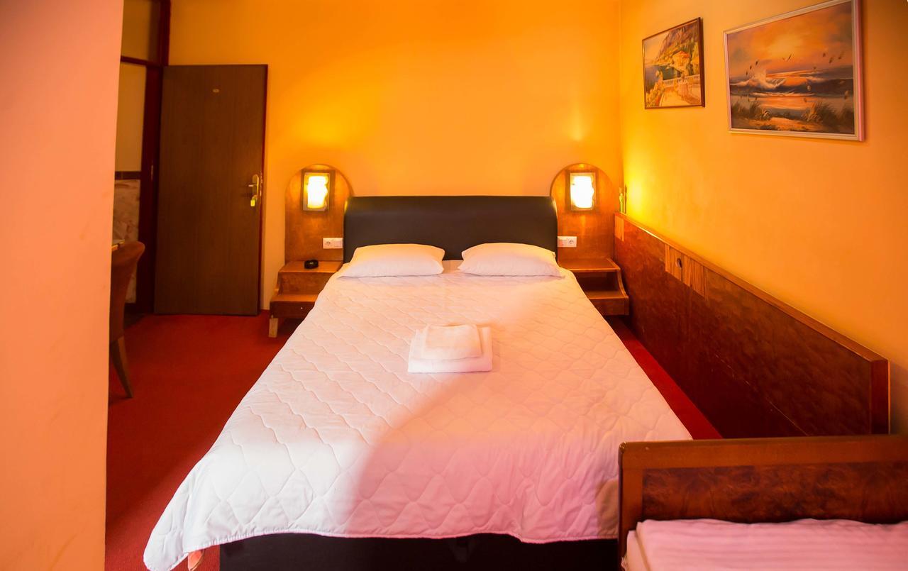 Zivinice Jet Star Motel מראה חיצוני תמונה