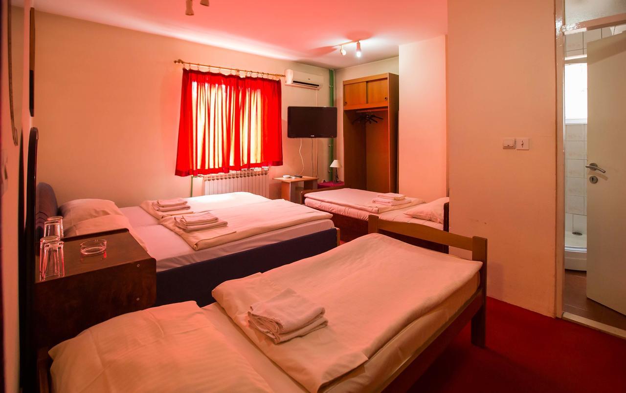 Zivinice Jet Star Motel מראה חיצוני תמונה