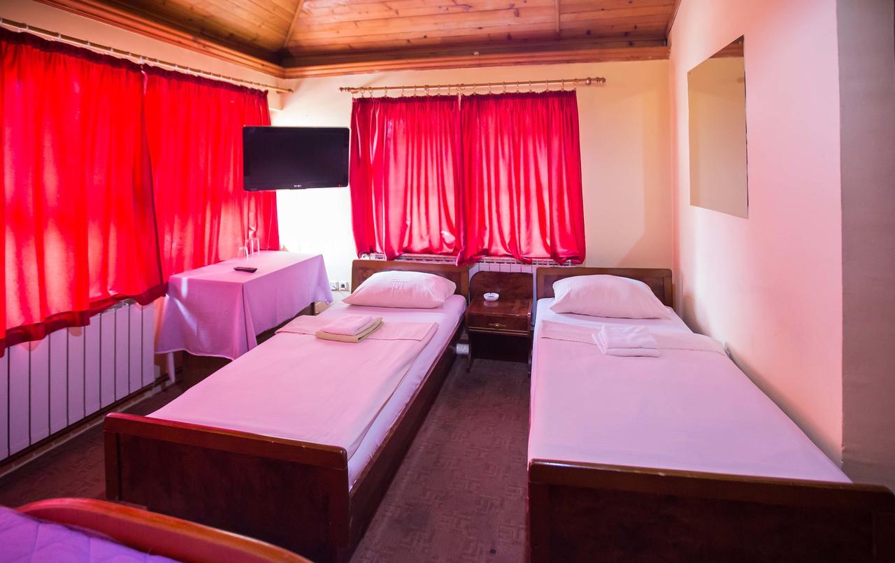 Zivinice Jet Star Motel מראה חיצוני תמונה